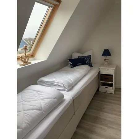 Apartment Strandhaus Buhne 15 *